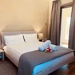 招待所 Maison Madeleine
